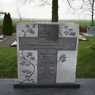 Voorbeeld natuursteenbewerking graf